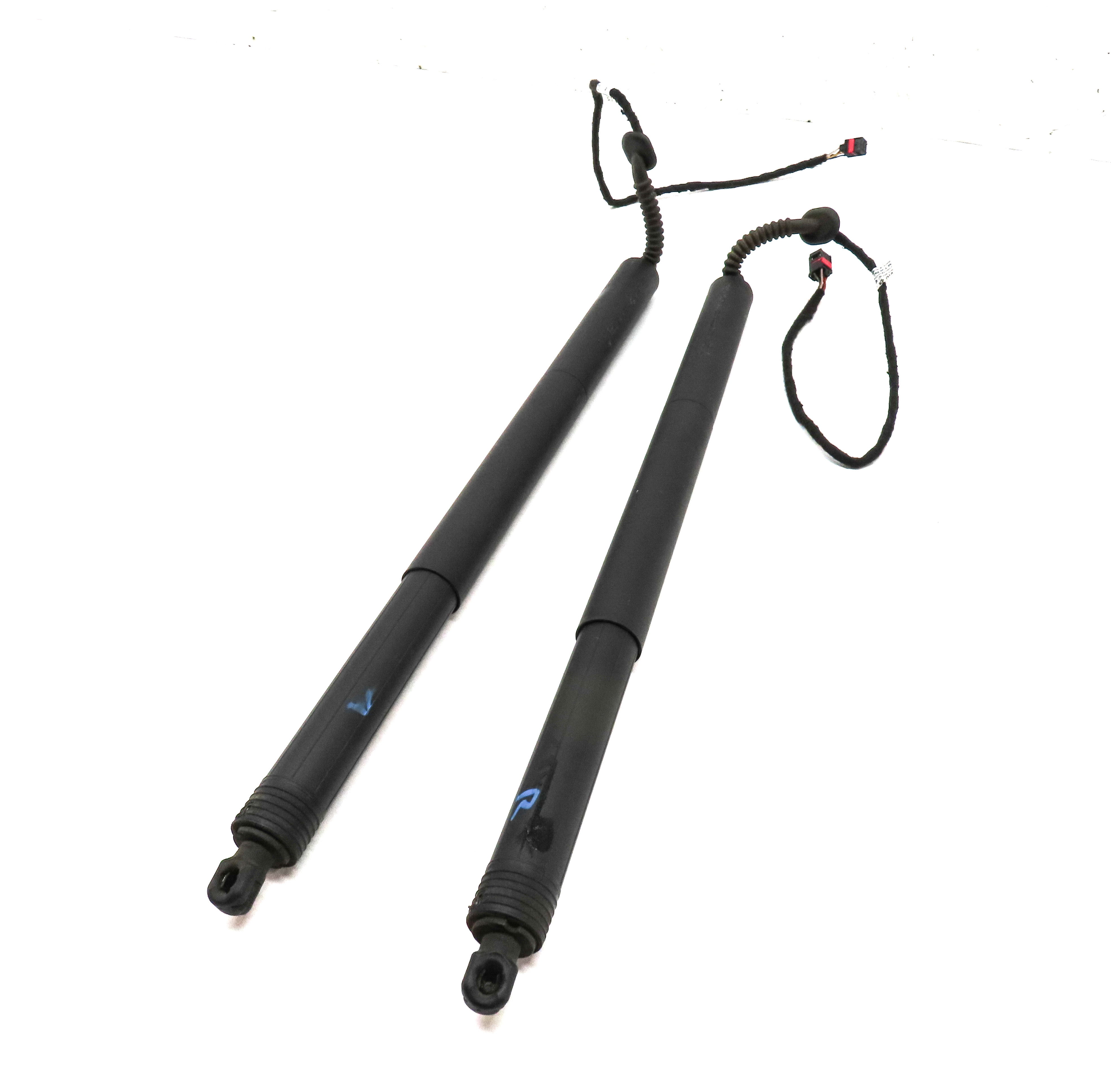 2015-2018 AUDI Q3 (8U) REAR LEFT & RIGHT ELECTRIC TRUNK SHOCK STRUT SET-2 — exact item pictured